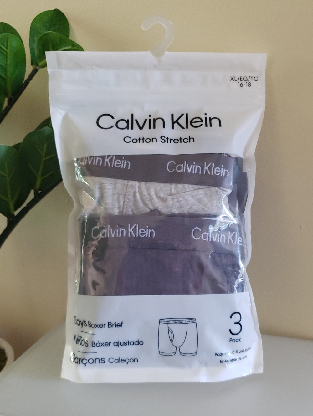 Calvin Klein NIP Boys 3-Pack Cotton Stretch Boxer Briefs - XL
